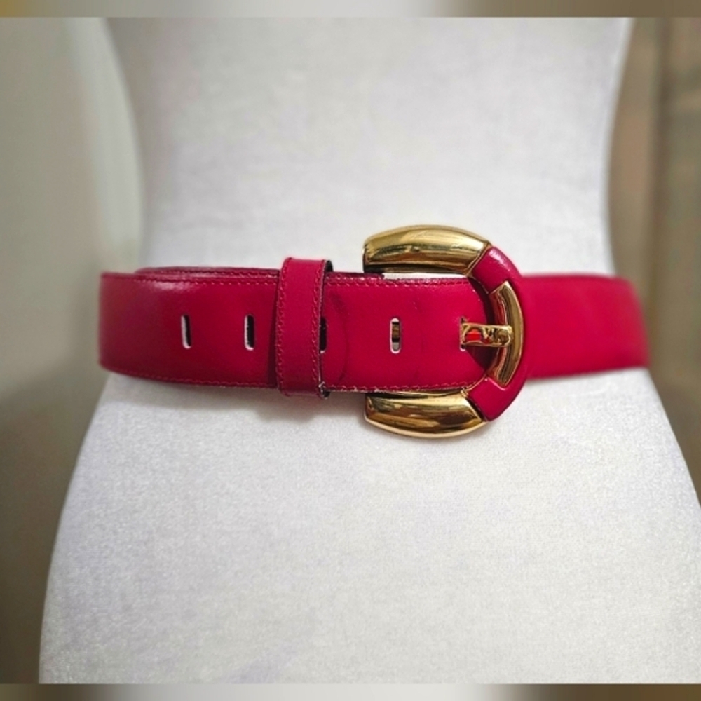 Vintage TAROX genuine Leather Belt In A Red/pink Tone. Gold Hardware. Size Med